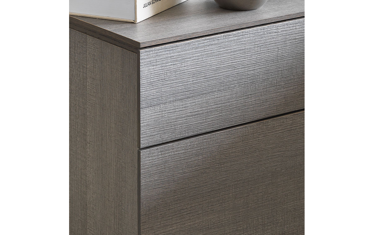 Высокий комод JUTA от Flou