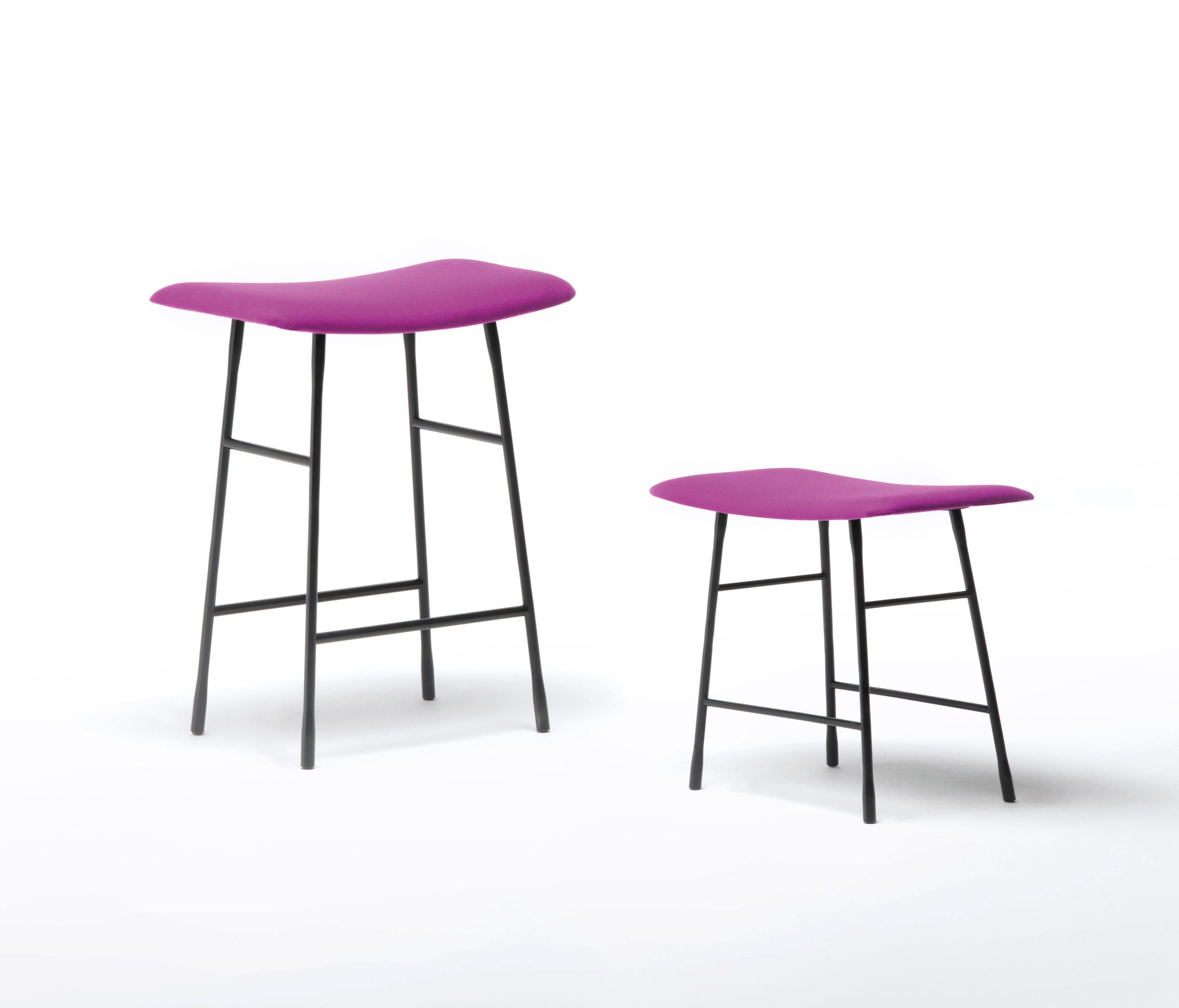 Барные стулья HINGE от Living Divani