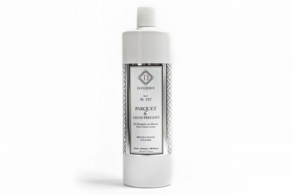Средство №101 по уходу за паркетом и поверхностями из ценных пород дерева с ароматом Сандалового дерева; Danhera Italy; 1000 мл