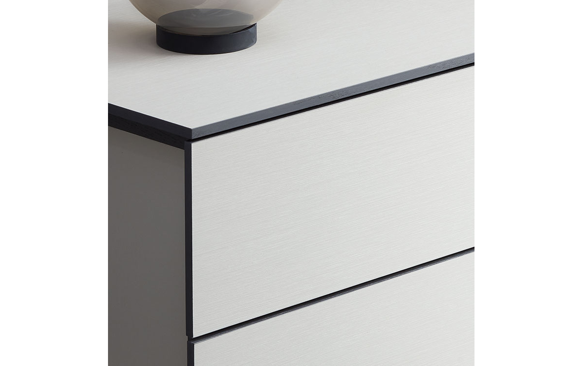 Высокий комод JUTA от Flou