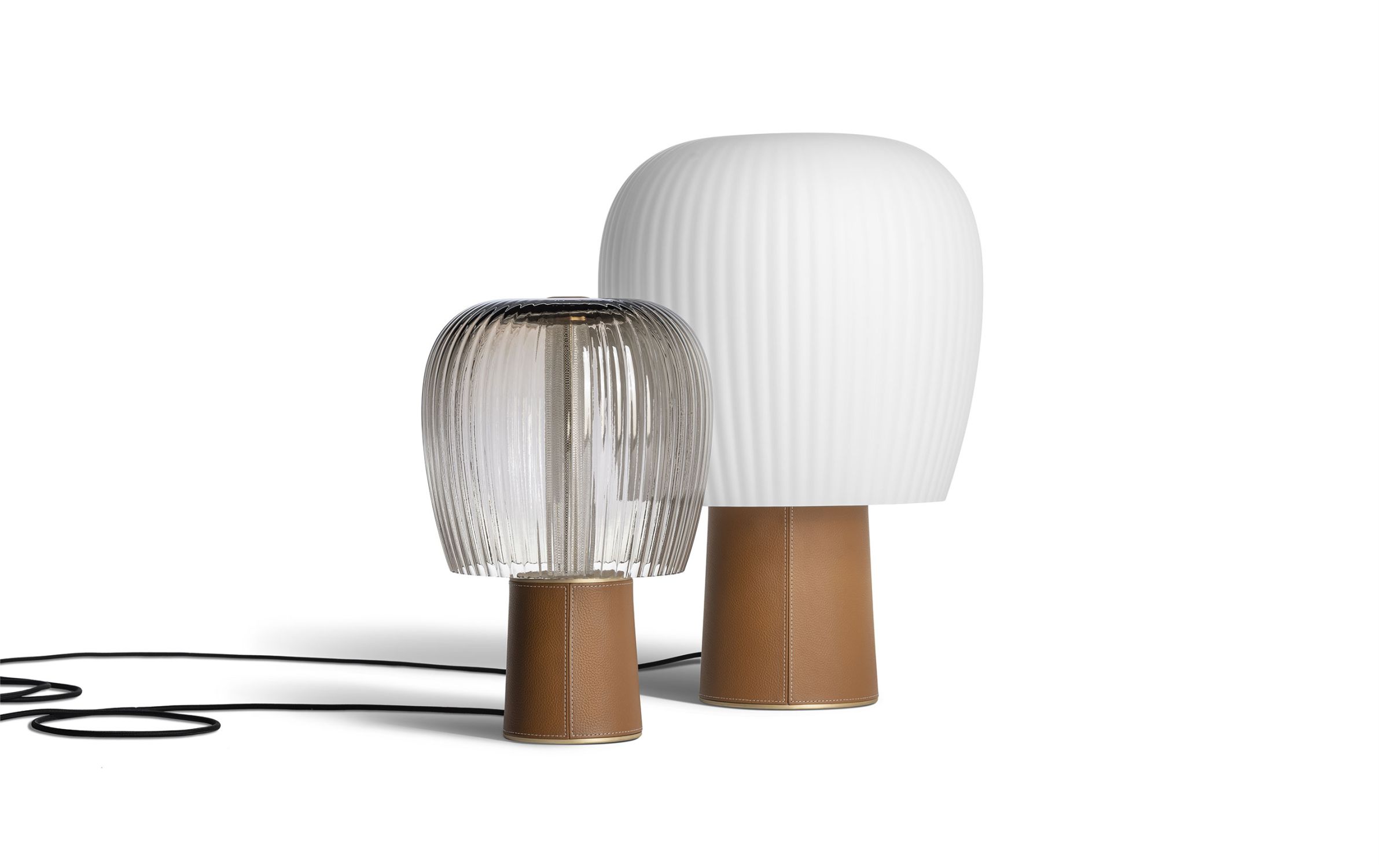 Настольные лампы NYMPH от Poltrona Frau