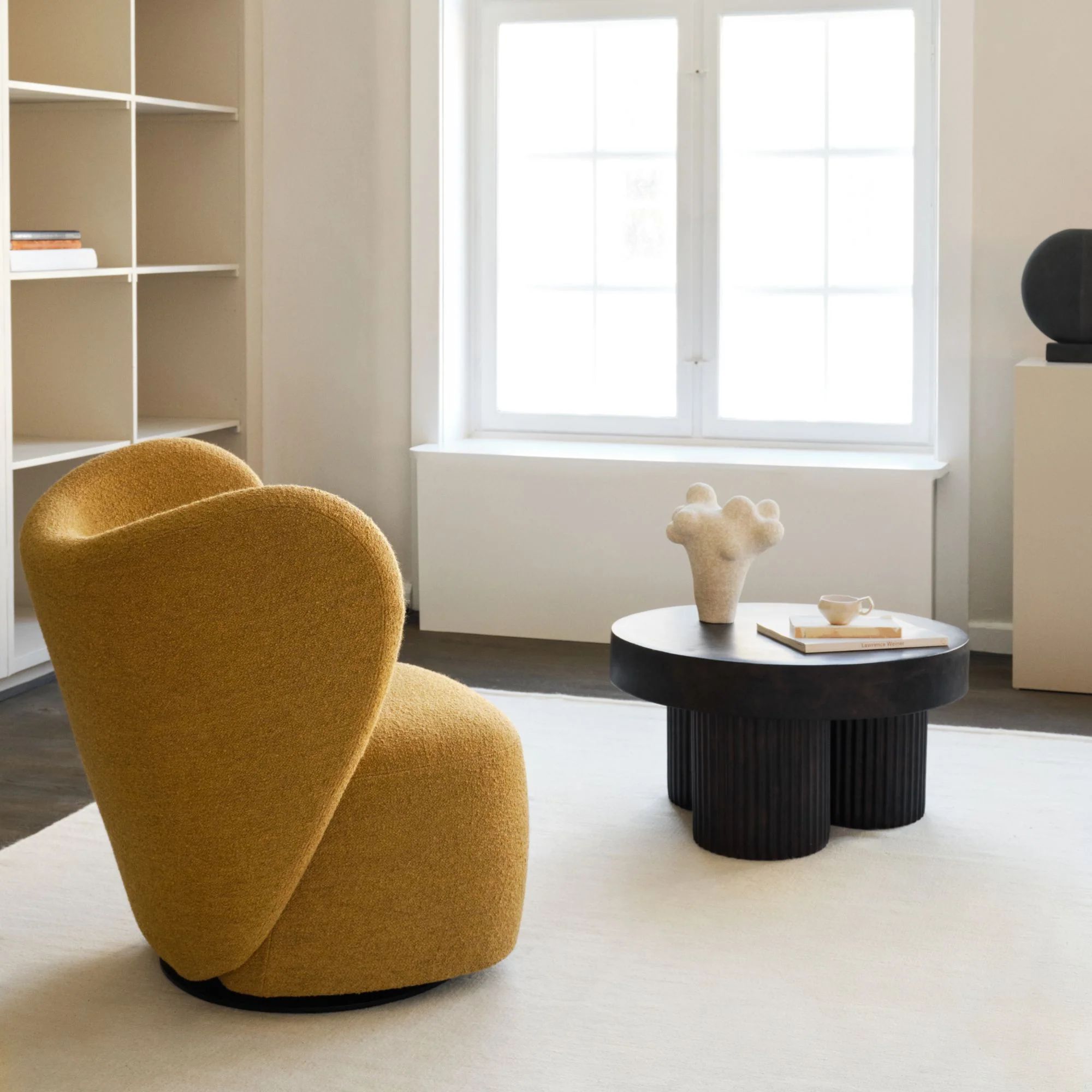 Кресло поворотное BIG BIG CHAIR от Norr11