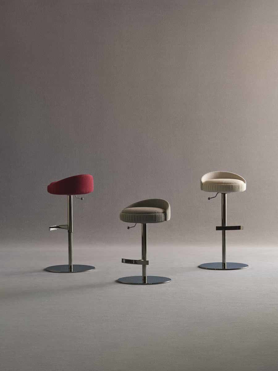 Барные поворотные стулья PLISSE от Potocco