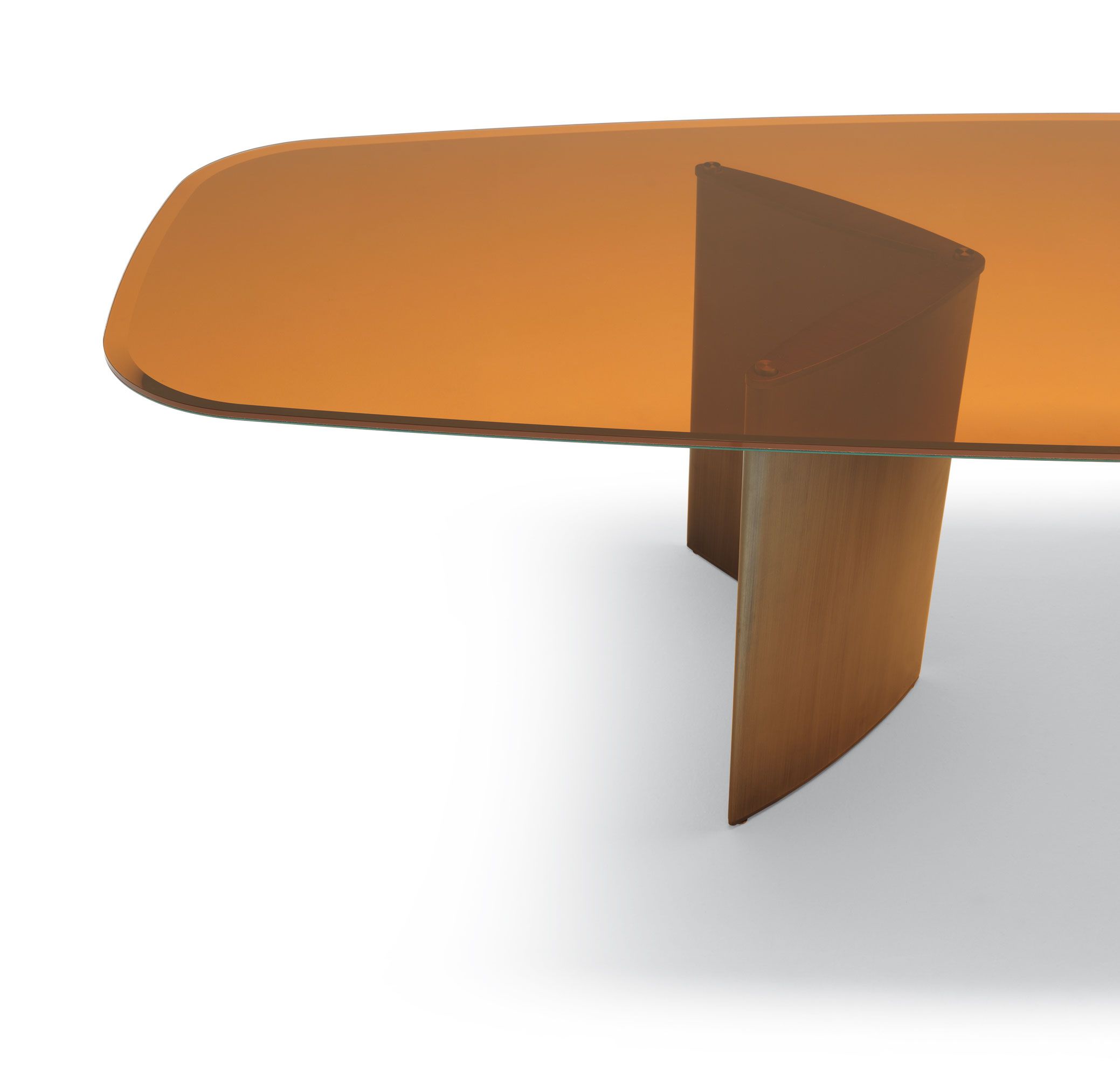 Обеденный стол Ala