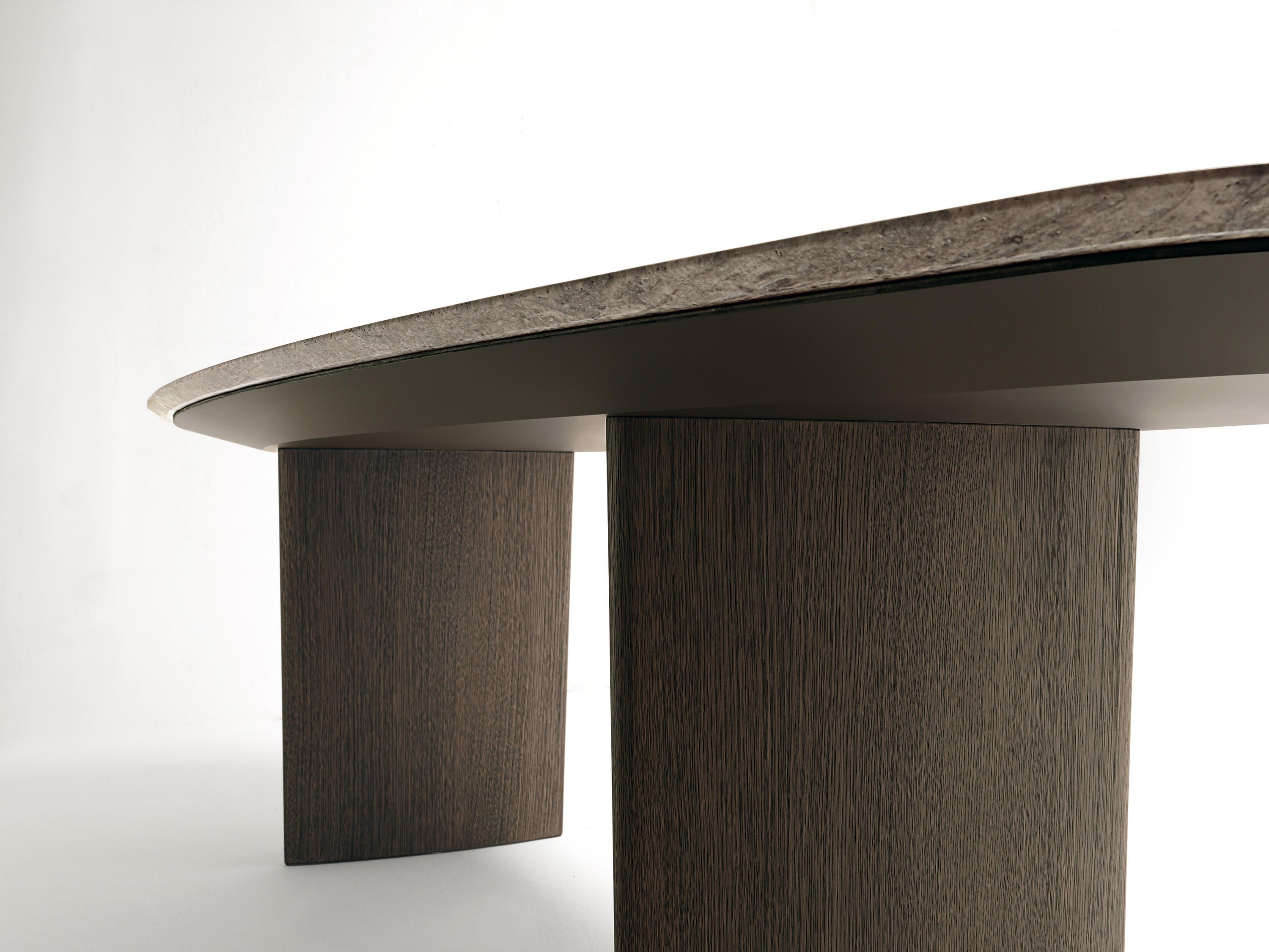 Обеденный стол Ala