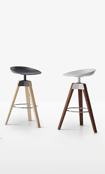 Барные стулья PLUMAGE от Bonaldo