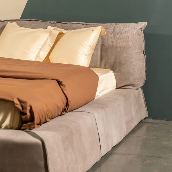 Кровать PARIS от Baxter