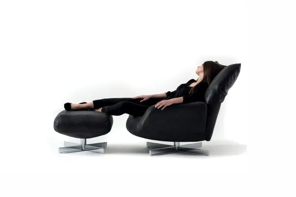 Вращающиеся кресло CHIARA от Edra