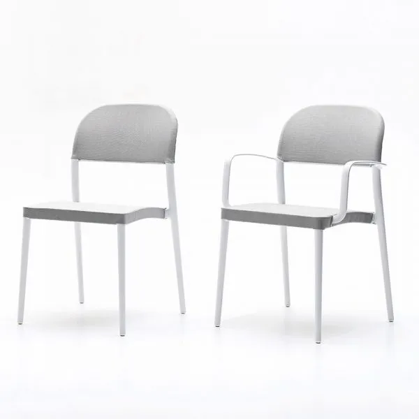 Уличный стул SAIA с подлокотниками и без от Varaschin