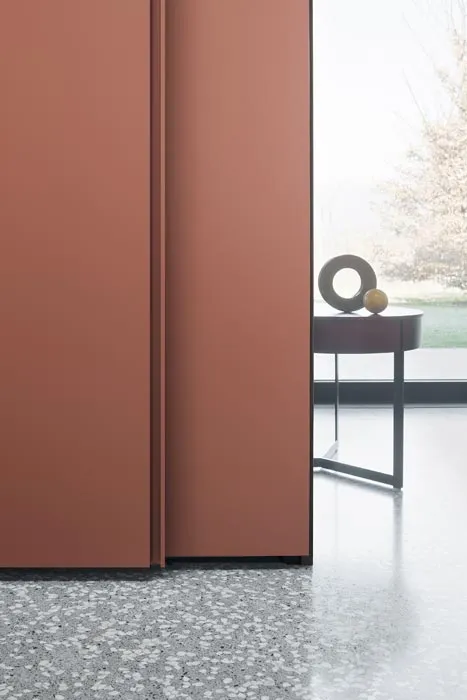 Гардеробный шкаф-купе TEXT от Lema