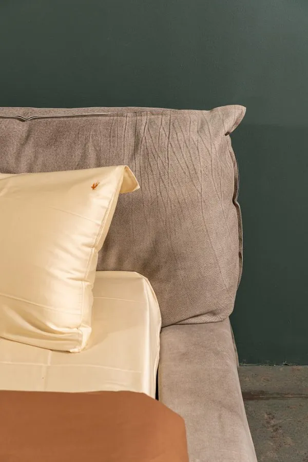 Кровать PARIS от Baxter