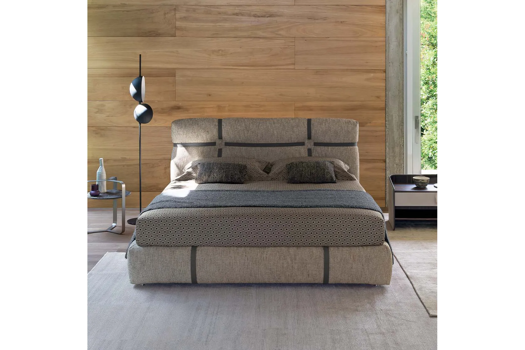 Кровать NEW BOND от Flou