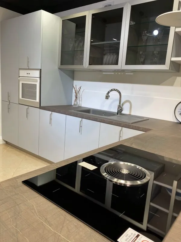 Итальянская кухня LAB13 Plana Blue. Экспозиция.