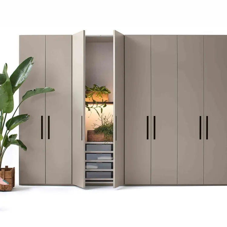 Гардеробный шкаф распашной ELLEVI от Lema