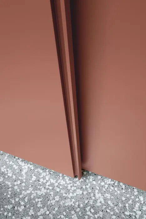 Гардеробный шкаф-купе TEXT от Lema