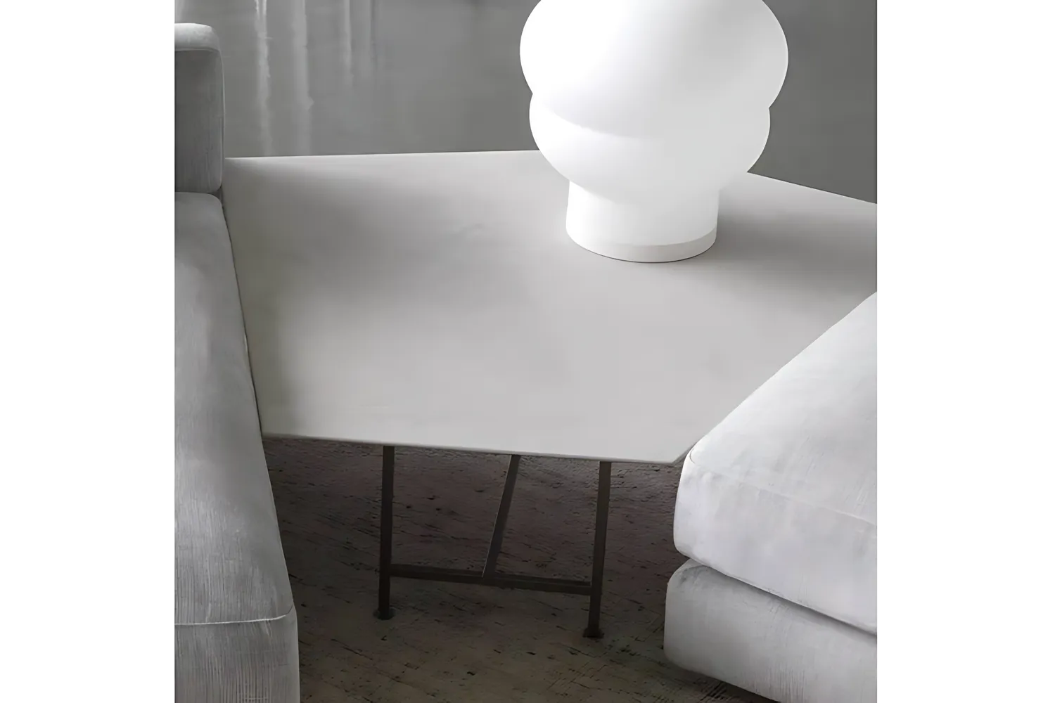 Столик для дивана MyPlace от Flou